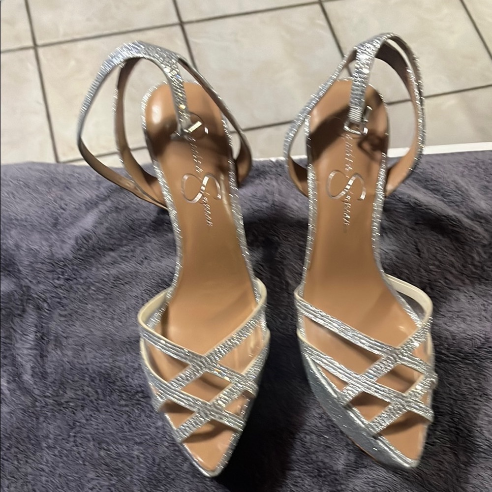 Sophisticated Silver High Heels with Strappy Design